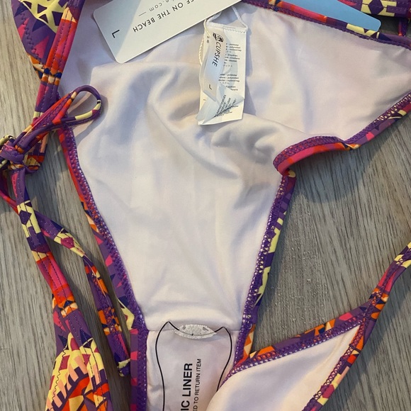 Cupshe triangle bikini - Picture 3 of 4